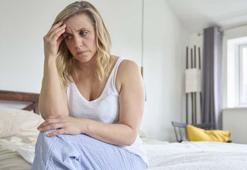 Menopoz sonrası kanamalara dikkat: Rahim kanseri belirtisi olabilir