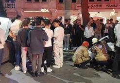 Kontrolden çıkan otomobil, park halindeki iki otomobile çarptı!