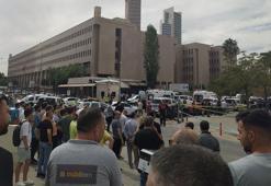 İzmir Adliyesi önündeki restoranda iki grup arasında silahlı çatışma çıktı: 1 ölü, 5 yaralı