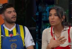 Cemre ilk günden Sergen'i haşat etti! MasterChef All Star'da eski şampiyondan zehir zemberek sözler!