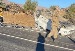 Diyarbakır’da kontrolden hafif ticari araç takla attı: 3 ölü, 2 yaralı