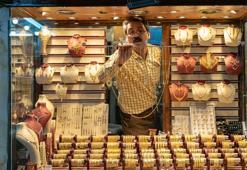 Altın fiyatları rekor üstüne rekor kırdı! Aylar sonra görülmemiş rakam