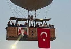 Gökyüzünde cumhuriyet coşkusu