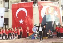 Ata Koleji’nden Cumhuriyet kutlaması