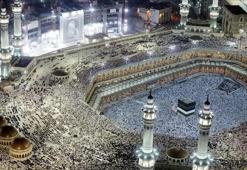 Mekke'de aşırı sıcaklardan en az 577 hacı adayı hayatını kaybetti