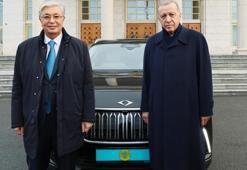 Cumhurbaşkanı Erdoğan, Tokayev'e Togg hediye etti