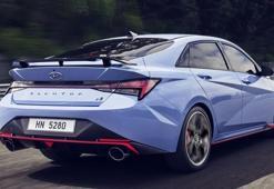 Ne Corolla ne Octavia! C Sedan'da Hyundai Elantra fiyatıyla tur bindirdi!