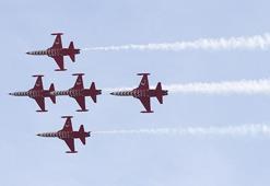 Antalya’da 'Ata’ya Saygı' uçuşu