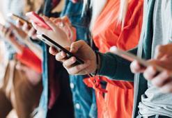 Gençlere vergisiz telefon ve ücretsiz internet için başvurular başladı