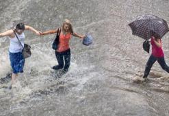 Kar, fırtına ve sağanak geri geliyor! Valilik ve AKOM uyardı, Meteoroloji 64 il için sarı ve turuncu alarmda bulundu