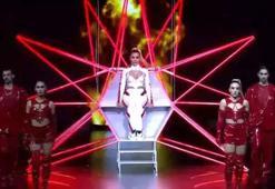 Altın Kelebek'te İrem Derici sahne şovuyla nefes kesti