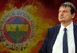 Ergin Ataman fena patladı: Tamamen saçmalık, Fenerbahçe'yi yenebilsin diye...