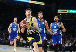 Anadolu Efes, Fenerbahçe Beko'yu devirdi