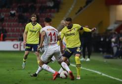 Fenerbahçe, Kayseri'de kazandı! 2 yıldızı kırmızı kart gördü