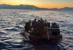 Muğla'da Yunanistan'ın geri ittiği 106 kaçak göçmen kurtarıldı