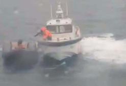 Denizde fırtınaya yakalanan 30 göçmeni balıkçılar kurtardı