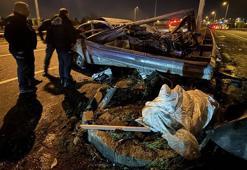 Otomobil bariyerlere çarptı: 1 ölü, 1 yaralı