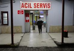 Önce kavgada sonra hastanede bıçaklandı