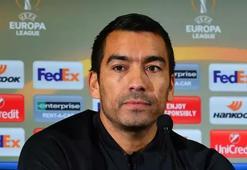 Van Bronckhorst'un Beşiktaş'tan alacağı maaş belli oldu!