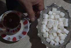 Kıtlama olarak içilen sıcak çaylar yemek borusu kanserini tetikliyor
