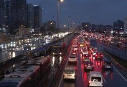 İstanbul'da yağmur trafiği!