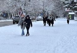 Hafta sonu kar topladı, yeni haftada lapa lapa geliyor! 5 derece daha düşüyor! Meteoroloji'den peş peşe uyarı var: 15-19 Ocak'ta birden indirecek!