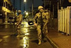 Mersin'de 431 polis ile, uyuşturucu satıcılarına şafak operasyonu; çok sayıda gözaltı