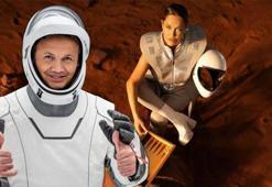 Hülya Avşar'dan ilk Türk Astronot Alper Gezeravcı paylaşımı! ‘Ben geldim, seni bekliyorum’
