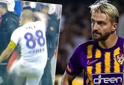 Caner Erkin çılgına döndü! Rakip taraftar tepki gösterdi