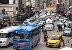 Adana'da taşıt sayısı arttı, korna sesi çileye döndü