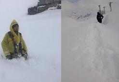 Kar timleri görev başında! İki metrelik karda zorlu mesai
