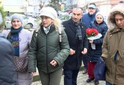 Sarıyer'de mahalleliden saldırıya uğrayan kiliseye 'geçmiş olsun' ziyareti