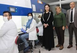 Rektör Tuncel, laboratuvarları ziyaret etti! Projeler hakkında bilgi aldı