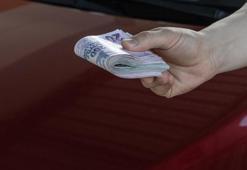 Arabalar yarı fiyatına satılıyor! 30 bin liraya da var 300 bin liraya da