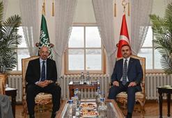 Bakan Kacır: Suudi Arabistan ile karşılıklı yatırımların artırılması için çalışacağız