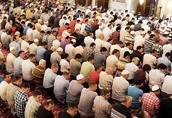 Berat gecesi 100 rekatlık namaz nasıl kılınır? 100 rekat namaz niyeti: Berat kandili 100 rekat namaz ne zaman kılınır, 100 rekat namaz bittikten sonra okunacak dua hangisi?