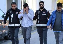 Sahte polis, kendisini durduran polislere “Hayırdır devrem” diyerek yakalandı