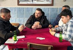 Müşterilerinin kavgalarından bıktı, kahvehanesinde siyasi tartışmaları yasakladı