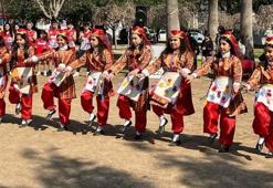 'Sosyal medyadan sosyal meydana' etkinliği büyük yankı uyandırdı! Gençler unutulmaz anlar yaşadı