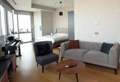 Ünlü sanatçının 1+0 evi olay oldu! Mütevazı evinin kapılarını açtı