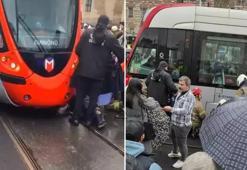 İstanbul'da tramvay kazası: Motosiklet sürücüsü hayatını kaybetti