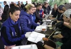 Seyhan’da 16 ayrı noktada iftar sofrası! "Aşımız, paylaştıkça bereketlenir"