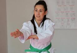 Serebral palsili Pınar, 'Para Karate' ile hayata tutunup Türkiye 2.'si oldu! Hedefi dünya şampiyonluğu