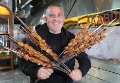 Esnafın yüzü Ramazan’da güldü! 'Kebap milli yiyeceğimiz'
