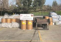 Adana’da kaçak havai fişek imalathanesine operasyon!