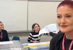 1245 nolu sandık başına gelen Candan Erçetin sürprizi ile karşılaştı!