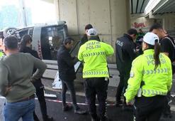 Polisleri taşıyan servis mibiüsü devrildi!  6 polis yaralandı