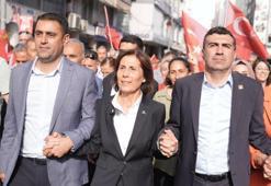 Seyhan Belediye'sinin ilk kadın başkanı mazbatayı alıp göreve başladı