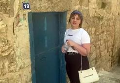 Bir haftadır evde mahsur kalan kedi sahibi ikna edilerek kurtarıldı