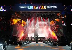 Adanalılar Fatma Turgut konseri ile coştu